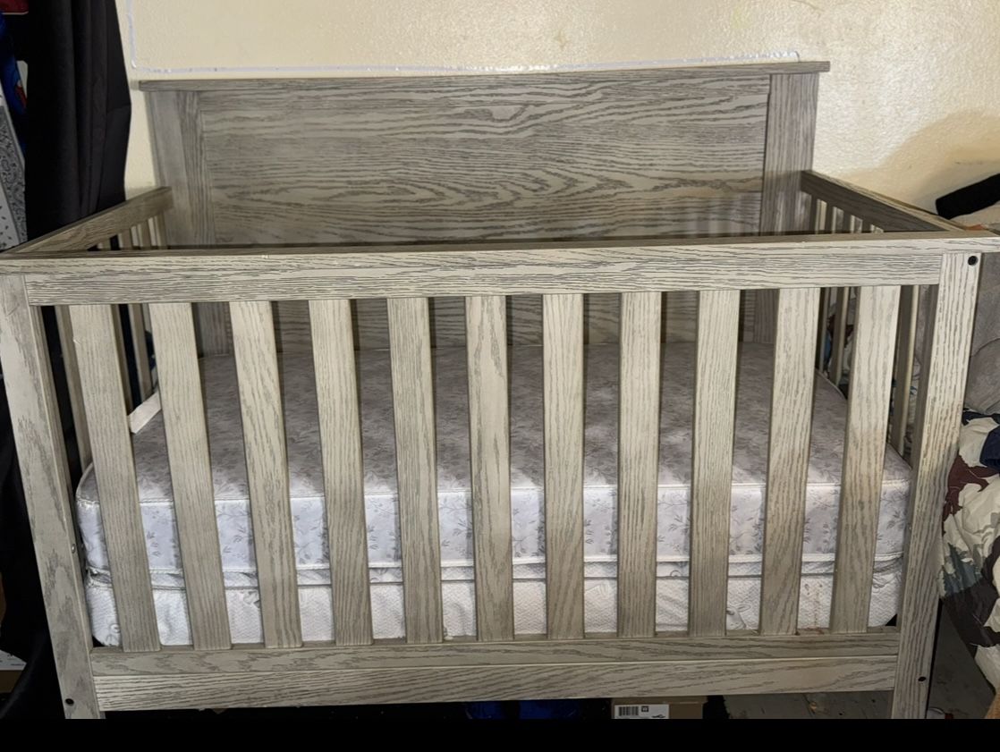 Baby Crib Converts 3 Ways
