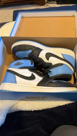 Jordan 1 retro high ‘UNC Toe’ gs sizing