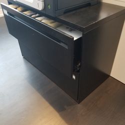 FILE CABINET 