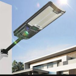 Solar Street Lights Outdoor, Dusk to Dawn Waterproof Solar Parking Lot Lights with Motion Sensor and Remote Control, Ideal for Yard, Garage, and Outdo