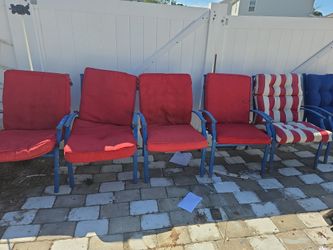 Nice Outside Chairs With Pillows 