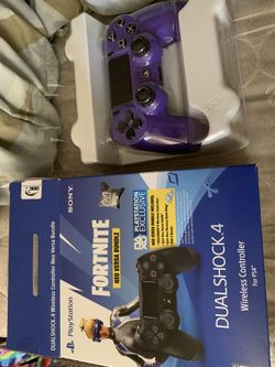 PS4 controller