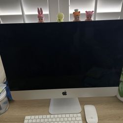Apple Desktop Computer