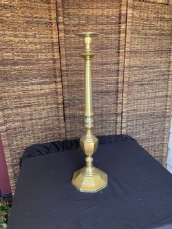 2 Gold Candle Holders
