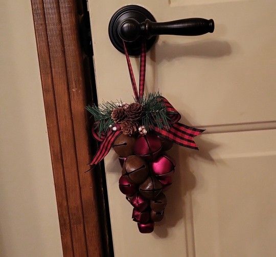 Christmas Doornob Decor