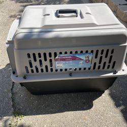 Pet Kennel