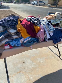 Women’s clothes $1