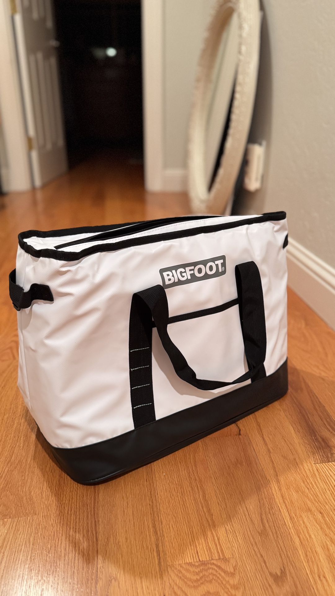 Bigfoot Travel Bag