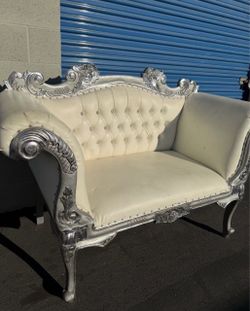 Double seater throne
