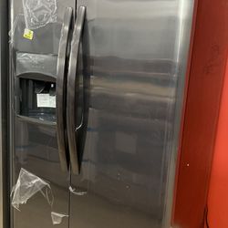 Frigidair 33 Inch Freestanding Side by Side Refrigerator Black Stainless Steel QV2P