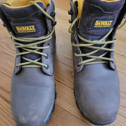 Mens Work Boots Size 10.5 Wide