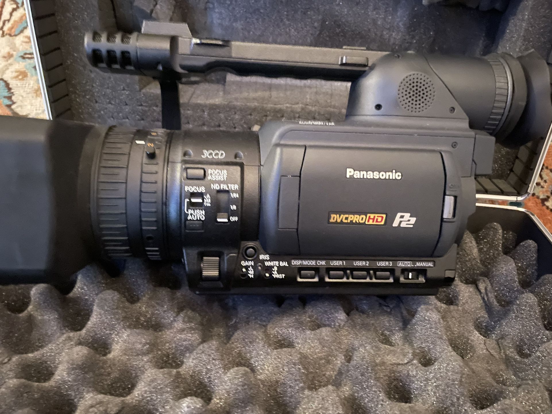 Professional Video Camera 