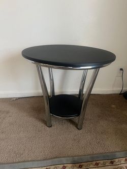 Round End Table, Black Top, Metal Legs
