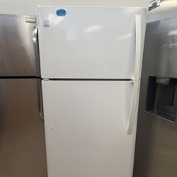 Kenmore Apartment Size Refrigerator 
