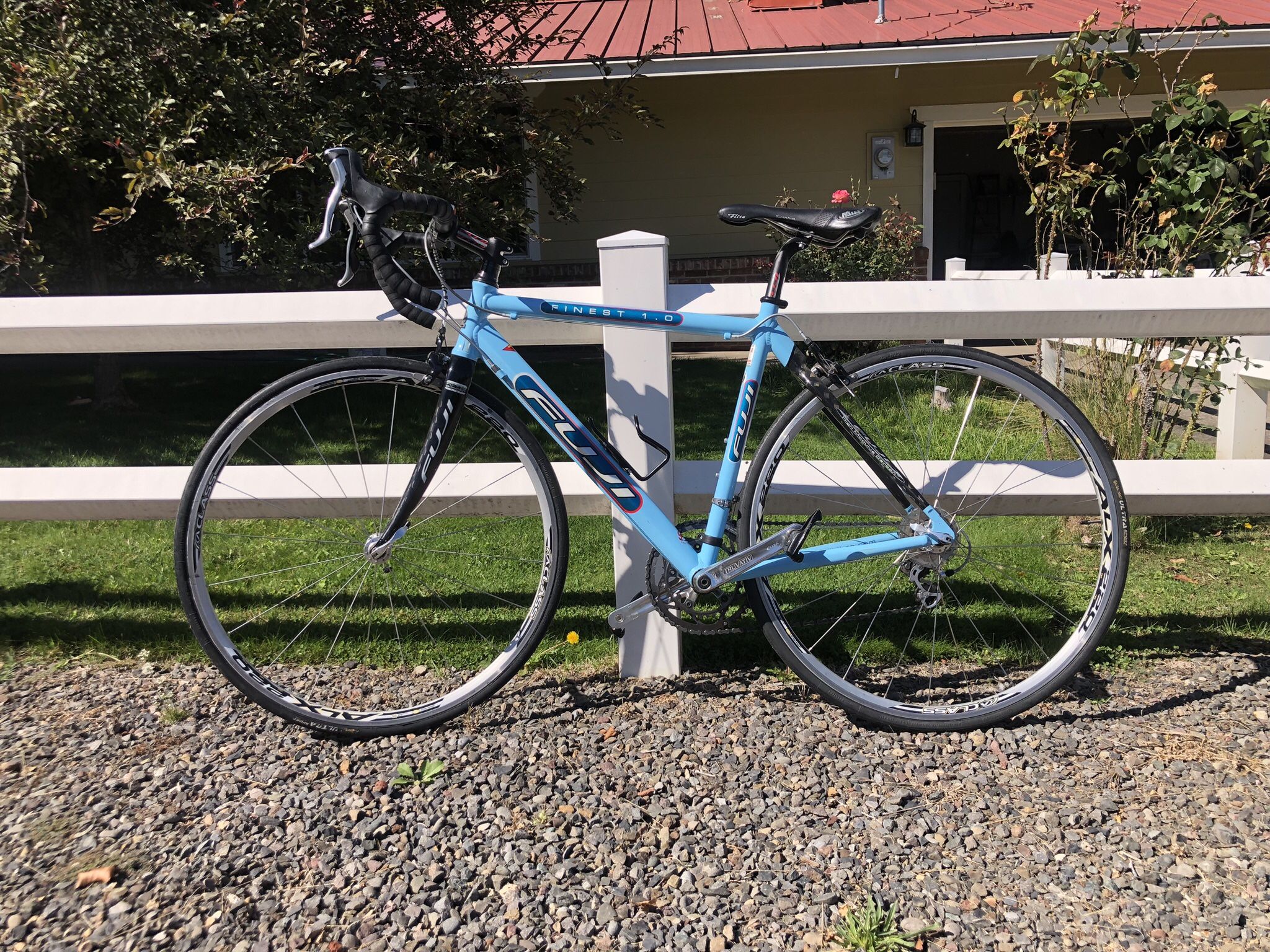 Fuji Finest 1.0 Women’s Road Bike