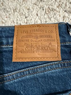 2 Pairs Levi Jeans