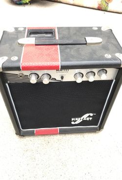 Guitar Amplifier (needs plug for power)