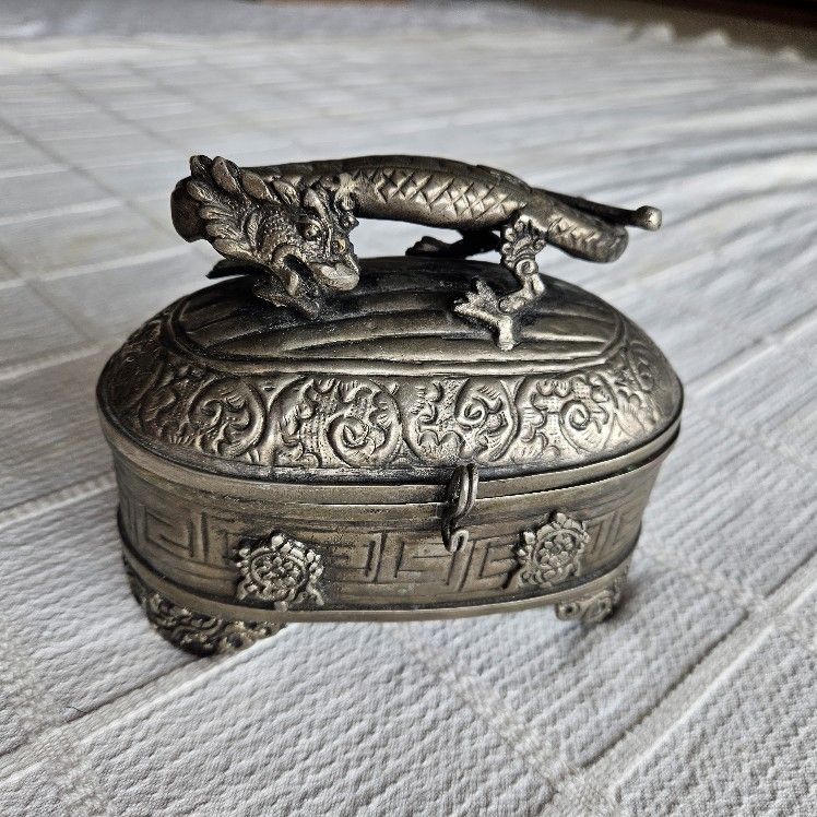 VINTAGE PEWTER TRINKET BOX MADE IN INDIA