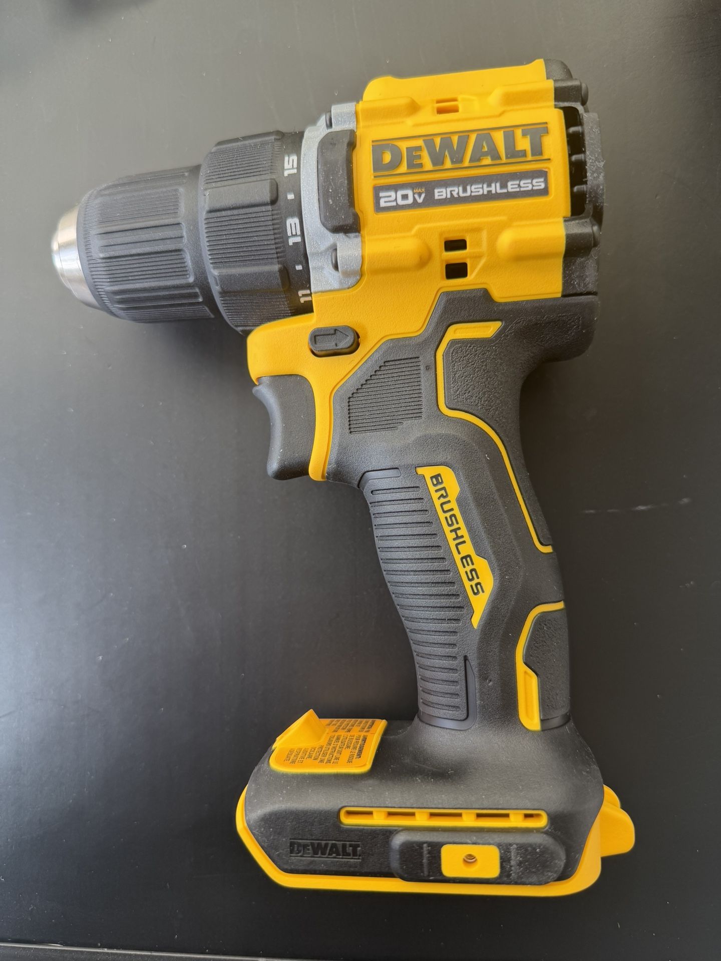 DEWALT 20v BRUSHLESS DRILL