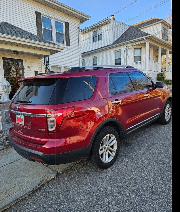 2015 Ford Explorer