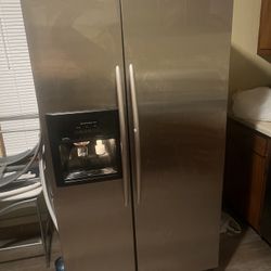 Refrigerator & Stove 