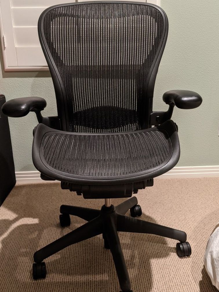 Aeron Chair- Size Large/C By Herman Miller - Desk Chair