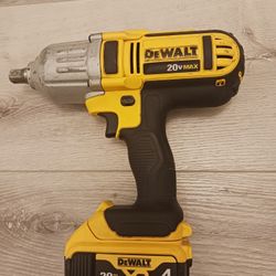 Dewalt Impact Wrench 1/2 With 4ah Battery 