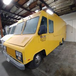 1988 GMC HyVee Food Truck 