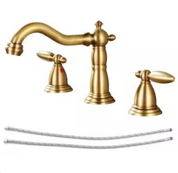 AKLFGN Double handle 8 in. Widespread Bathroom Faucet 3 Hole Bathroom Sink Faucet in Antique Brass