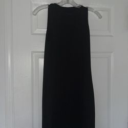 Minimalist Black Sleeveless Midi Tank Dress – Classic Chic