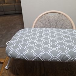 Table top ironing board