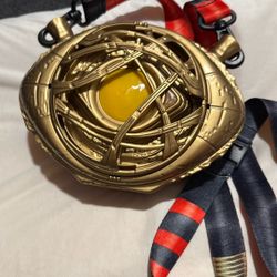 Marvel Dr Strange Light Up Eye of Agamotto Sipper Disneyland Avengers WORKS
