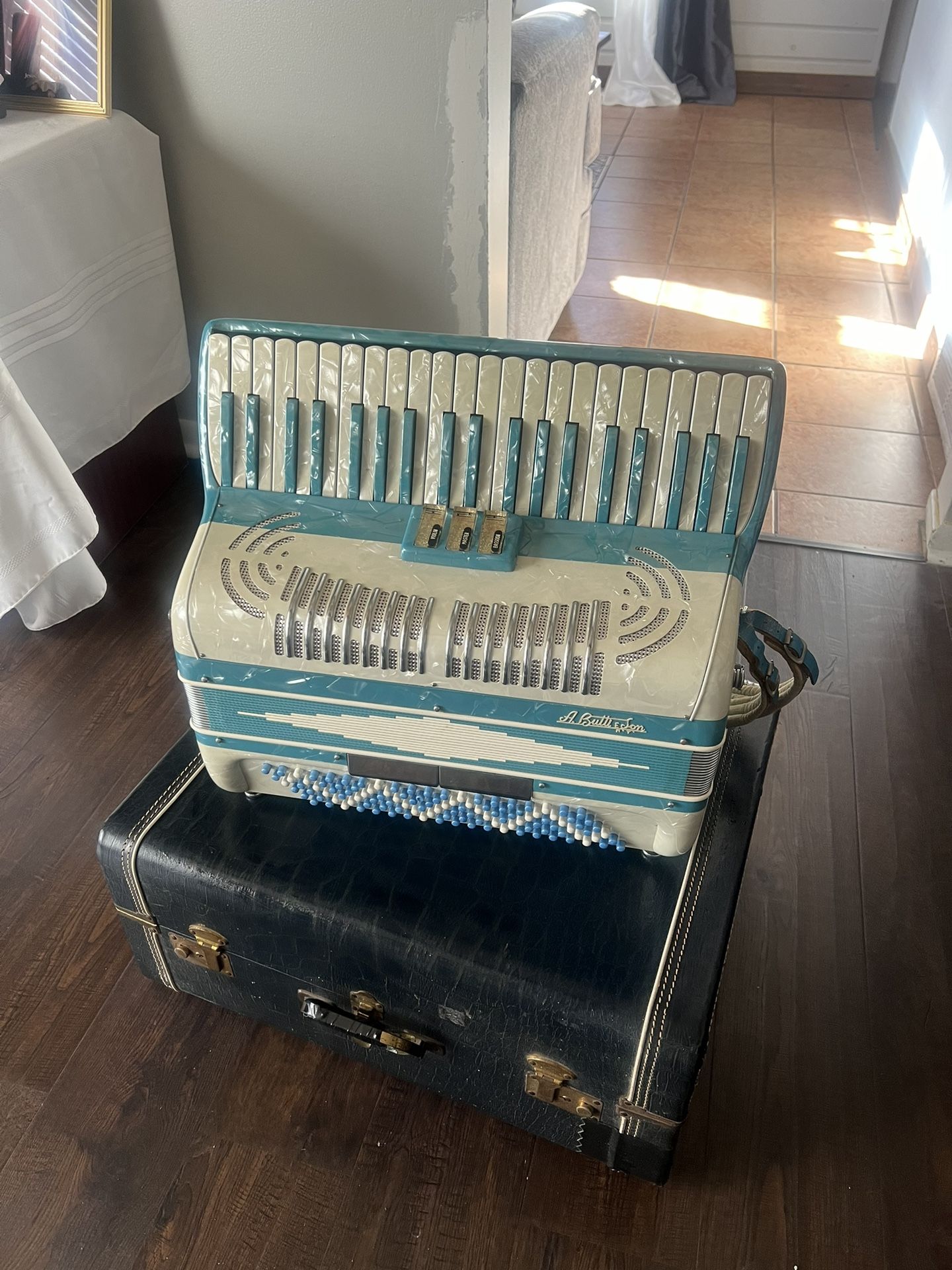 Accordion De Teclas A.Butti &son