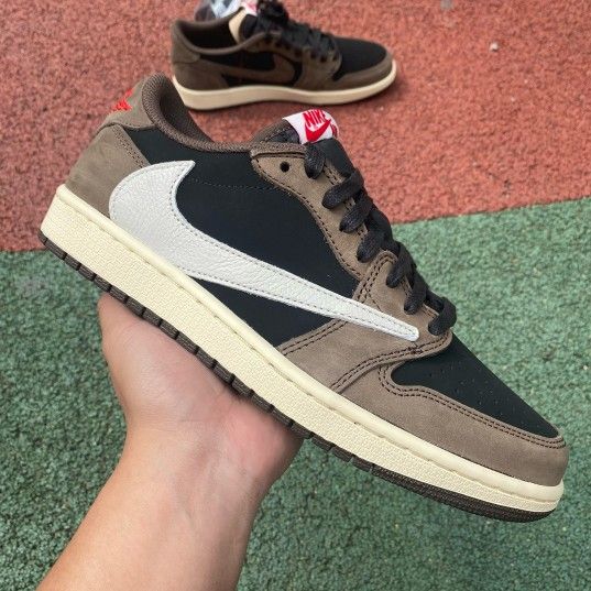 đđ§lđ˛ đĢđđŠlđ˛ đ¨đ§ đG : đđđđ¤đĸđđ¤đŦđđđ Jordan 1 travis scott mocha