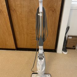 Light And Easy Steam Mop 