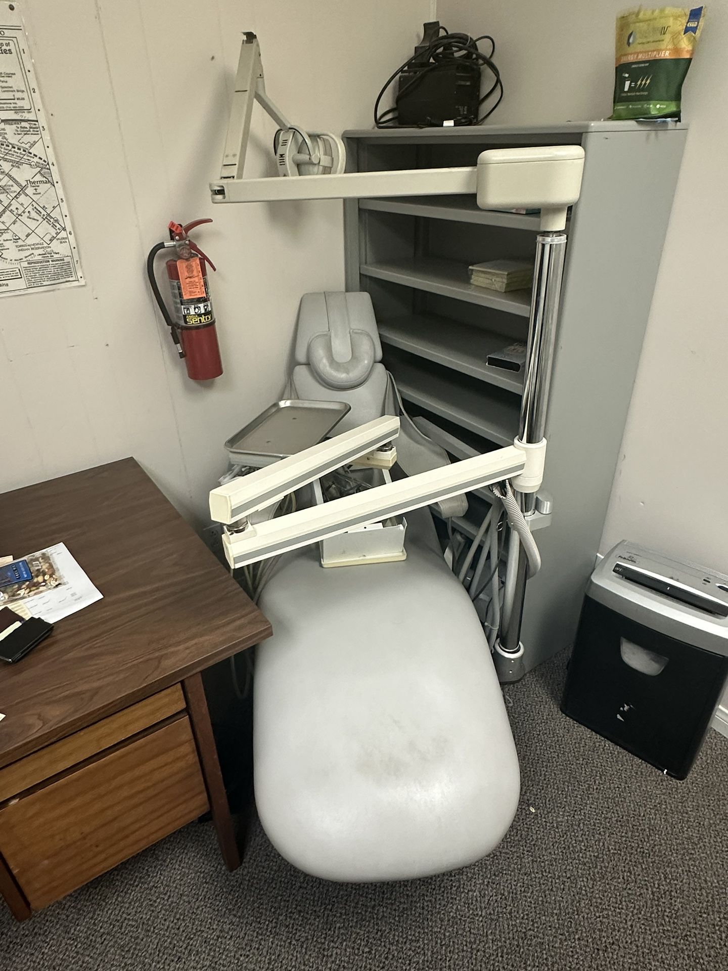 Dental chair / Tattoo chair