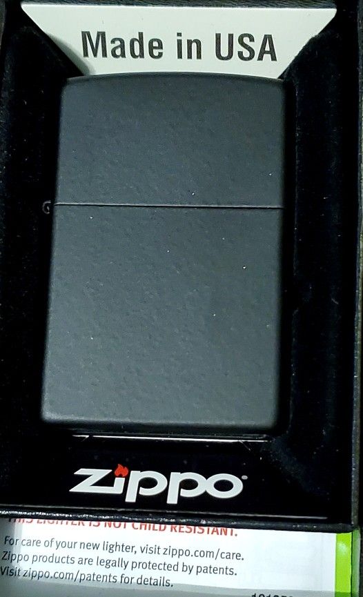 Zippo Black Matte NIB