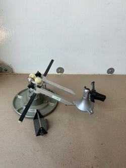 PanaVise Circuit Board Vise / Electronics Soldering Workstation