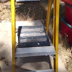 Heavy Duty 3  Step Ladder 