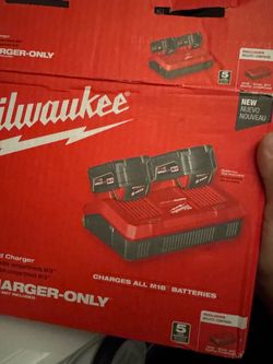 Milwaukee battery charger
