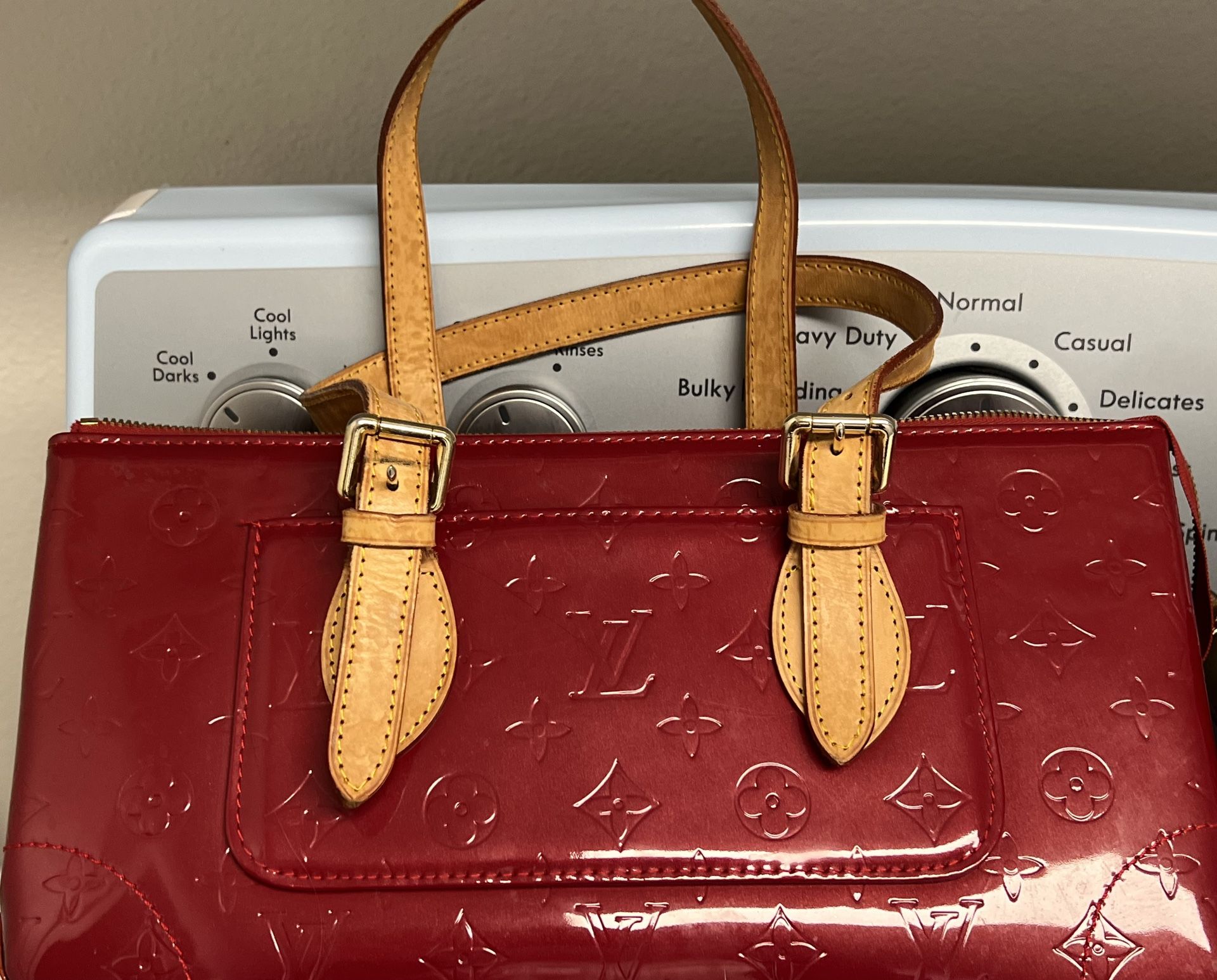 👜 Authentic Louis Vuitton Hand Bag 👜