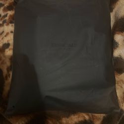 Essential  Color Black