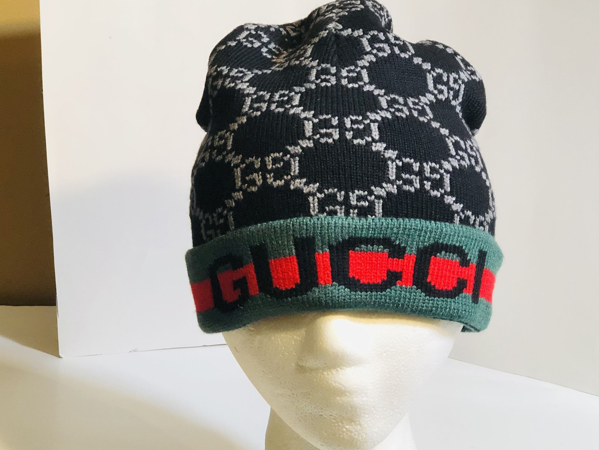 Black Gucci Winter Beanie ski hat