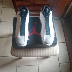 JORDANS RETRO 13 SIZE 12