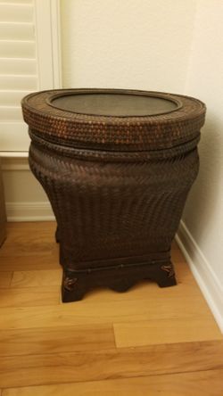 Thomas Pacconi Classics Wicker Basket