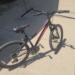 Female mongoose mountain bike sale