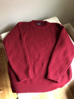 Patagonia Men’s Size XL Red Knit Sweater