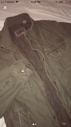 Levi’s olive jacket L