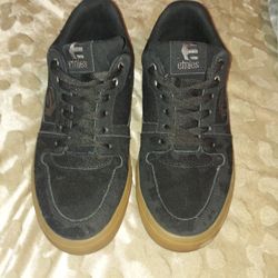  ETNIES SHOES MARANA MICHELIN - BLACK/DARK GREY/GUM  Mens 10....EXCELLENT CONDITION!! 