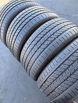 Vendo set de llantas 285/40r19 continental 80% de vida